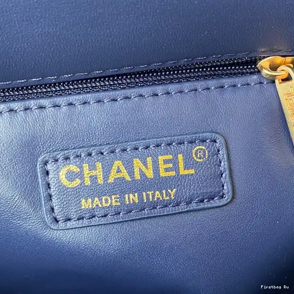 First Bag Ru BAG FLAP CHANEL 0527